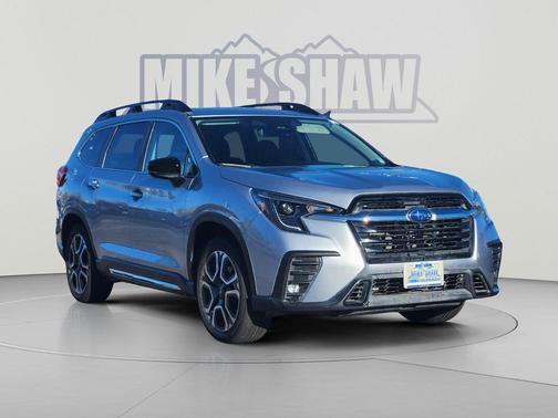 Ice Silver Metallic 2025 Subaru Ascent Limited 8-Passenger