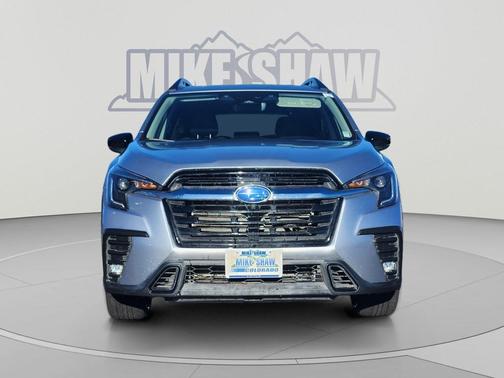 Ice Silver Metallic 2025 Subaru Ascent Limited 8-Passenger