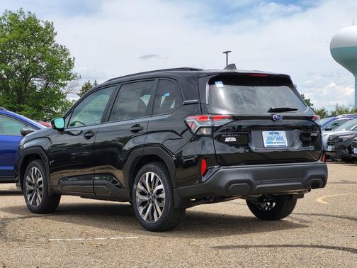 Crystal Black Silica 2026 Subaru Forester Hybrid Touring