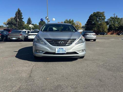2013 Hyundai SONATA SE