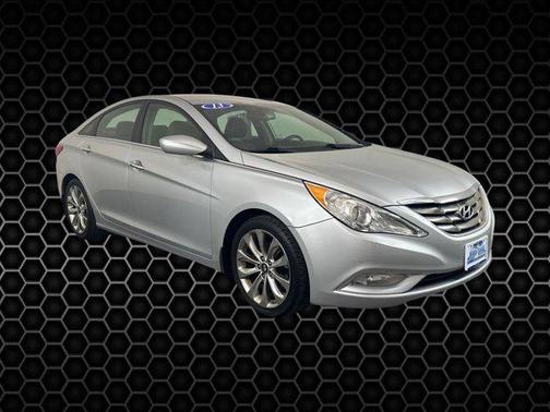 2013 Hyundai SONATA SE
