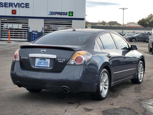 2010 Nissan Altima 3.5 SR