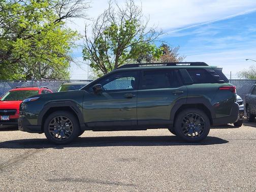 Deep Emerald Green Pearl 2026 Subaru Outback Limited XT