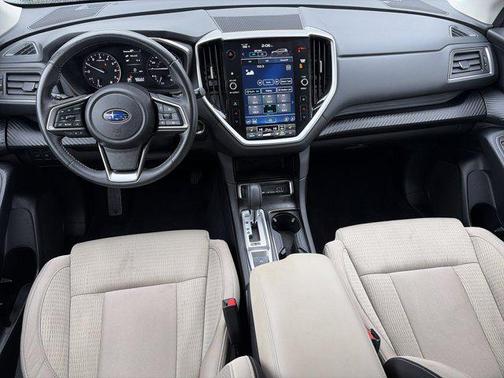 Crystal Black Silica 2023 Subaru Ascent Premium 8-Passenger