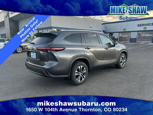 2024 Toyota Highlander XLE