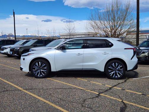 Cosmic White Pearl 2026 Subaru Solterra Limited