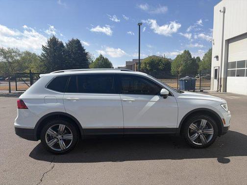 Pure White 2021 Volkswagen Tiguan 2.0T SEL