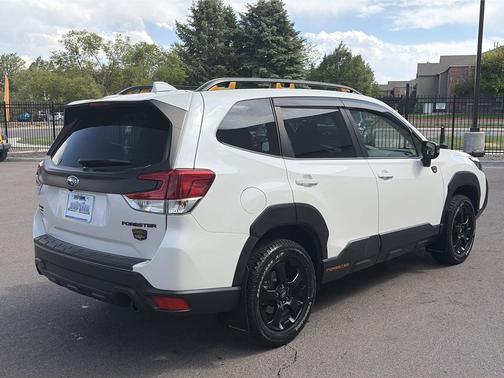 Crystal White Pearl 2022 Subaru Forester Wilderness