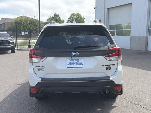 Crystal White Pearl 2022 Subaru Forester Wilderness