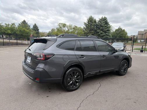 Magnetite Gray Metallic 2024 Subaru Outback Onyx Edition XT
