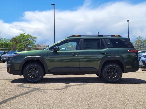 Deep Emerald Green Pearl 2026 Subaru Outback Wilderness