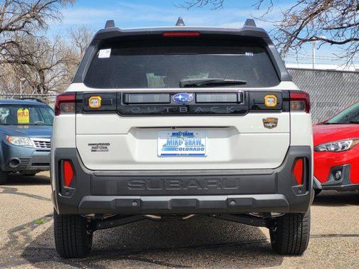 Crystal White Pearl 2026 Subaru Outback Wilderness