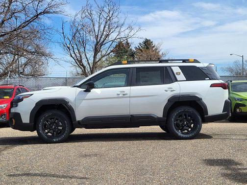 Crystal White Pearl 2026 Subaru Outback Wilderness