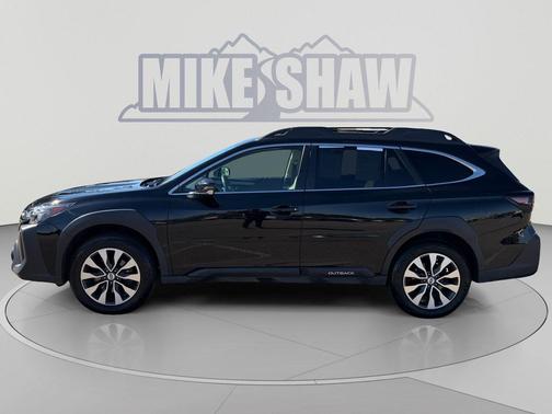 Crystal Black Silica 2023 Subaru Outback Limited XT