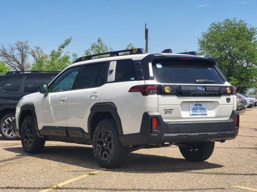 Crystal White Pearl 2026 Subaru Outback Wilderness