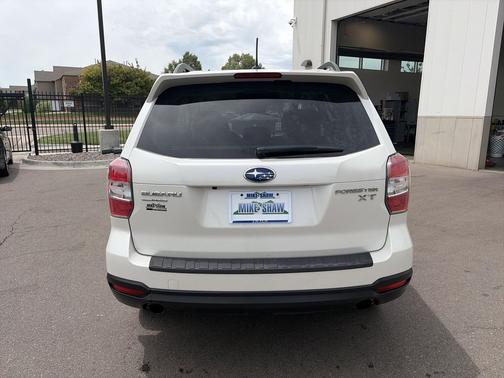Satin White Pearl 2015 Subaru Forester 2.0XT Touring