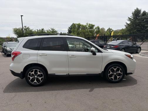 Satin White Pearl 2015 Subaru Forester 2.0XT Touring