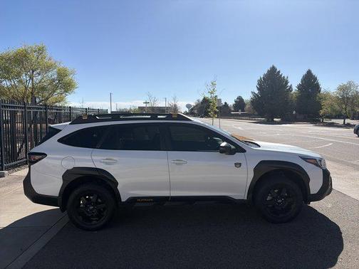 Crystal White Pearl 2023 Subaru Outback Wilderness