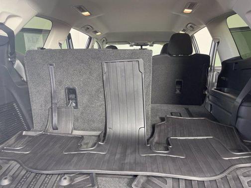 Ice Silver Metallic 2019 Subaru Ascent Premium 8-Passenger