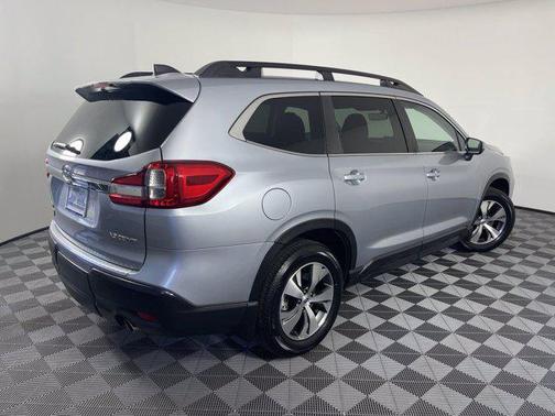 Ice Silver Metallic 2019 Subaru Ascent Premium 8-Passenger