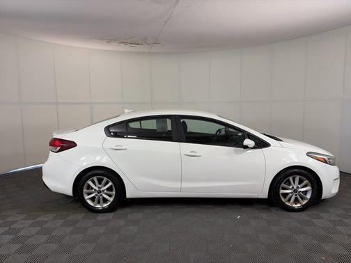 Clear White 2017 Kia Forte S