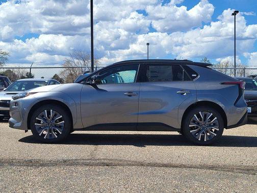 Smoked Carbon 2-Tone 2026 Subaru Solterra Touring