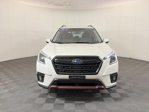 Crystal White Pearl 2023 Subaru Forester Sport