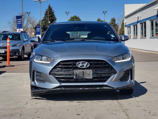 2019 Hyundai Veloster 2