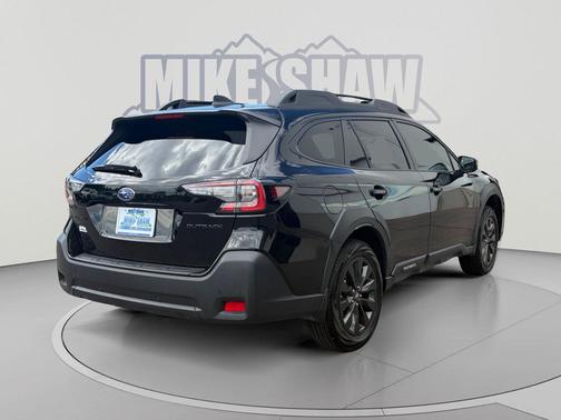 Crystal Black Silica 2024 Subaru Outback Onyx Edition