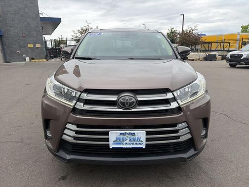 Walnut 2019 Toyota Highlander Limited Platinum
