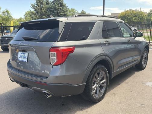 Carbonized Gray Metallic 2022 Ford Explorer XLT