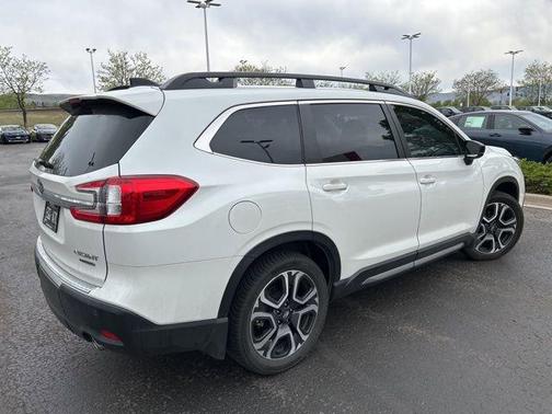 Crystal White Pearl 2024 Subaru Ascent Limited 7-Passenger