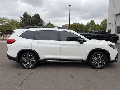 Crystal White Pearl 2024 Subaru Ascent Limited 7-Passenger