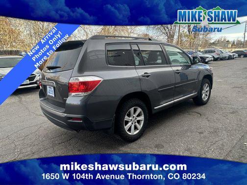 2013 Toyota Highlander SE