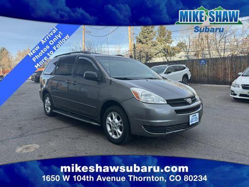 2005 Toyota Sienna LE