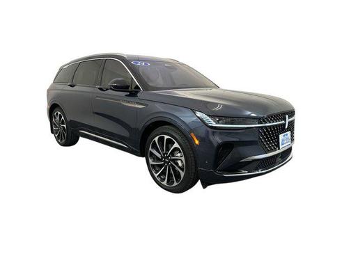 2024 Lincoln Nautilus Black Label