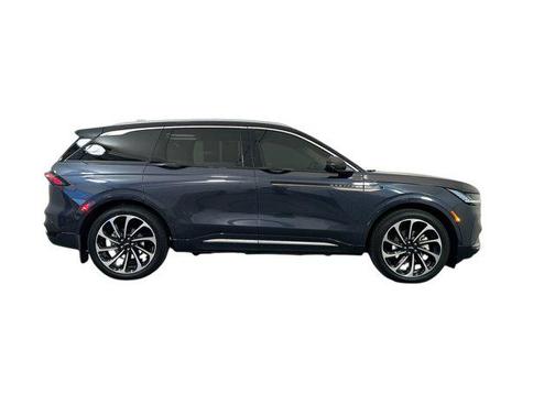 2024 Lincoln Nautilus Black Label