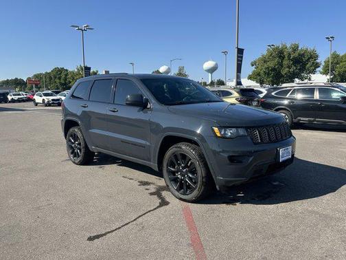 2017 Jeep Grand Cherokee Altitude