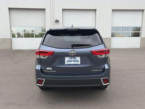 Shoreline Blue Pearl 2019 Toyota Highlander Limited