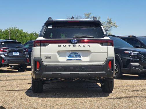 Crystal White Pearl 2026 Subaru Outback Limited XT
