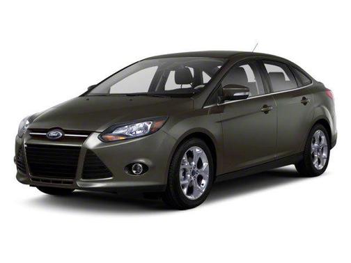 Oxford White 2013 Ford Focus SE
