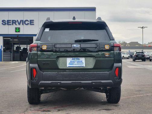 Deep Emerald Green Pearl 2026 Subaru Outback Wilderness
