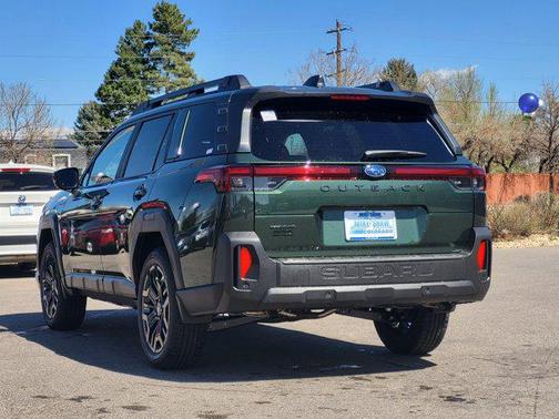 Deep Emerald Green Pearl 2026 Subaru Outback Limited XT
