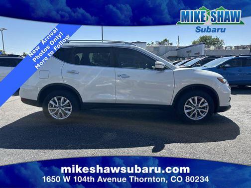 2017 Nissan Rogue SV
