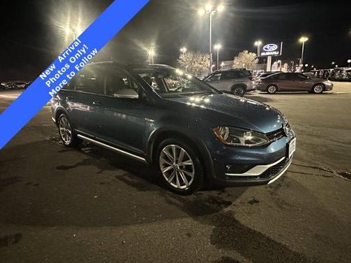 2017 Volkswagen Golf Alltrack TSI SE