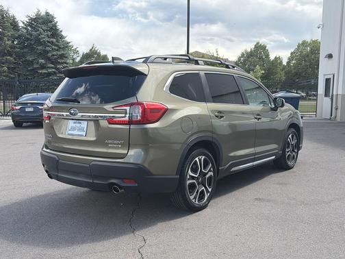 Autumn Green Metallic 2023 Subaru Ascent Limited 8-Passenger