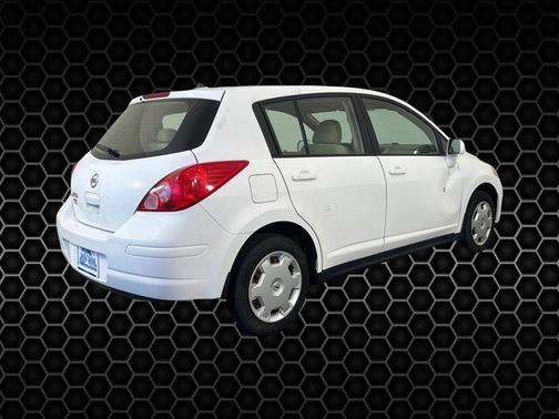2009 Nissan Versa 1.8 S