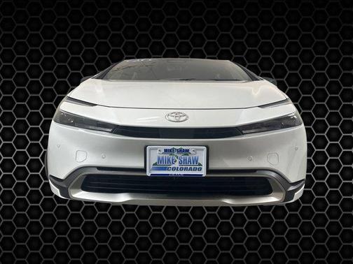 2025 Toyota Prius Plug-In Hybrid SE