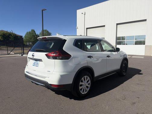 Glacier White 2018 Nissan Rogue S