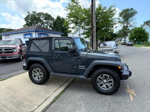 2017 Jeep Wrangler Sport